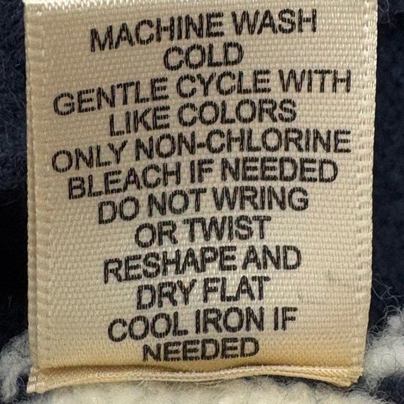 NWT Sincerely Jules Navy Cream Wide Stripe Chunky Cropped Knit Sweater | Size M - Picture 9 of 9